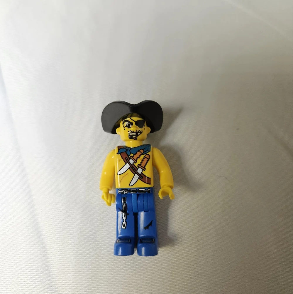 Lego Minifigure Pirates‎ - Drake Dagger Juniors